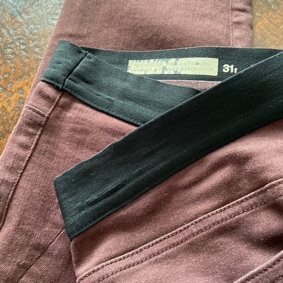 3 / 40$ GAP 1969 Resolution Pull On Legging Skinny Jeans Burgundy Size 31 - Picture 8 of 8